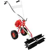 Image de Aspirateur essence 43cc, moteur essence 2 temps. Déneigeuse avec moteur 1,25 kW. Balai-aspirateur avec une largeur de brosse de 60 cm. Aspirateur manuel à main. Aspirateur pour feuilles, adapté aux surfaces synthétiques, aux pelouses, et aux trottoirs