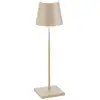 Image de Lampe de table LED rechargeable et dimmable Poldina Pro Sand avec une autonomie allant jusqu'à 12 heures.