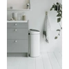 Image de Brabantia Touch Bin Poubelle avec insert plastique, poubelle, seau à déchets, blanc / couvercle blanc, 40 L, 114984