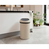 Image de Poubelle Brabantia - Touch Bin, 60 L, Beige doux