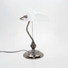 Image de Lampe De Bureau Ancienne Banker Avec Du Blanc - 901019