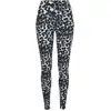 Image de Legging de Urban Classics - Leggings AOP Soft - XS à 5XL - pour Femme - léopard XXL