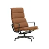 Image de Vitra - Fauteuil rembourré Soft Pad - Marron - Cuir de vache - Designer Charles & Ray Eames