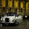 Image de Balade Nocturne en Taxi Anglais à Bordeaux