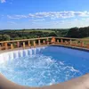 Image de Nuit en Bulle avec Jacuzzi Privatif près de Cahors