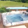 Image de Nuit en Bulle avec Jacuzzi Privatif près de Mont-de-Marsan