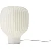 Image de Muuto - Lampe de table Strand - Blanc - Résine cocon - Designer Benjamin Hubert
