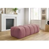 Image de Pouf MONT-BLANC velours rose BOBOCHIC