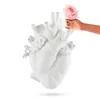 Image de Seletti - Vase Love in Bloom - Blanc - Résine - Designer Marcantonio