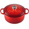 Image de Le Creuset Cocotte Signature en Fonte Émaillée avec Couvercle, 24 cm, Ronde, 4,2 L, 4,305 kg, Cerise, 21177240602430