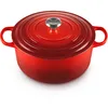 Image de Le Creuset Cocotte Signature en Fonte Émaillée avec Couvercle, 28 cm, Ronde, 6,7 L, 6,125 kg, Cerise, 21177280602430
