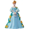 Image de Enesco Disney Showcase Figurine botanique Princesse Cendrillon Tenant Une Citrouille argentée, 21 cm, Multicolore, 8.46 inch