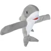 Image de Wild Republic Hugger Grand Requin Blanc, Cadeau pour Bébés, Animal en Peluche, Jouet Écologique, Rembourrage Fabriqué à Partir de Bouteilles d’Eau Recyclées, 20 cm