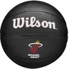 Image de WILSON NBA Team Tribute, Mini Ballon de Basket, Canaux de Précision et Adhérence Dynamique, Stabilité à l'Air Améliorée, Approuvée NBA, Équipe: Miami Heat, Couleur: Noir, Taille: 3