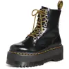 Image de Dr. Martens 8 oeillets, Rangers Femme, Beurre noir, 41 EU