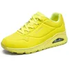 Image de Skechers Femme Uno Night Shades Basket, Jaune, 39 EU