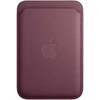 Image de Apple FineWoven Wallet MagSafe avec fonction 'Find-My' - Mulberry