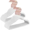 Image de SONGMICS Cintres Enfants, Lot de 50, en Velours, avec Crochets Rose Gold, Antiglisse, Modèle Enfant, pour Jupes, Robes, Pantalons, T-Shirts, Blanc CRF027W01