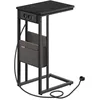 Image de VASAGLE Table d’Appoint, Table de Chevet avec Multiprise, Bout de Canapé en Forme de C, pour Petits Espaces, 2 Ports USB et Prises, Sac, Pieds Réglables, pour Chambre, Salon, Noir Boisé LET356B02V1