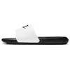 Image de Nike Sandales unisexes Victori One Sport, noir et blanc, pointure 39 EU