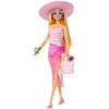 Image de Barbie Poupée Mannequin Blonde avec Maillot De Bain Rose Et Blanc, Chapeau, Sac De Plage Et Accessoires pour La Plage Jouet Enfant, Dès 3 Ans, HPL73
