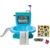 Image de Hot Wheels Skate Tirez la Chasse : C’est Parti ! Coffret skatepark cuvette de toilettes avec 1 planche exclusive et 1 paire de chaussures, HXL16