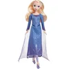 Image de Mattel Disney Elsa Pouvoir de glace, tenue de patinage sur glace avec robe amovible et patins, plus 1 paire de chaussures, inspirée de La Reine des Neiges : Le Festival de l’hiver, JBG53