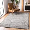 Image de Safavieh Tapis Contemporain pour Salon, Salle à Manger, Chambre à Coucher - Abstract Collection, Tapis à Poil Court, Noir et Ivoire, 91 X 91 cm