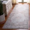 Image de SAFAVIEH Tapis Traditionnel Idéal pour Les Zones à Fort Passage - Tucson Collection, Tapis à Poil Court, Gris Clair et Rouille, 76 X 183 cm