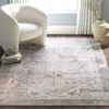 Image de SAFAVIEH Tapis Traditionnel - Lavable en Machine et antidérapant - Idéal pour Les Zones à Fort Passage - Tucson Collection, Tapis à Poil Court, Beige et Gris, 160 X 230 cm