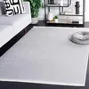 Image de SAFAVIEH Tapis géométrique pour Salon, Salle à Manger, Chambre à Coucher - Whisper Collection, Tapis à Poil Court, Gris, 152 X 229 cm