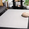 Image de Safavieh Tapis uni pour Salon, Salle à Manger, Chambre à Coucher, Tapis de Sol - River Collection - Poils Courts - Beige - 152 x 229 cm