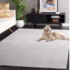 Image de Safavieh Tapis Géométrique pour Salon, Salle à Manger, Chambre à Coucher - Neptune Collection, Tapis à Poil Court, Gris Clair, 244 x 305 cm