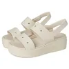 Image de Crocs Femme Brooklyn 4U Sandales, Stucco, 41/42 EU