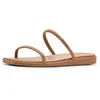 Image de Crocs Sandales plates Miami à deux brides pour femme, chocolat au lait, 37 EU, Chocolat au lait., 36/37 EU
