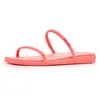 Image de Crocs Femme Miami Two Strap Sandal Plate, Guava, 37 EU