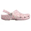 Image de Crocs,Mixte,Classic Confetti Clog,Lait Rose/Multicolore,39-40