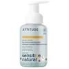 Image de ATTITUDE Shampoing et Gel Lavant Moussant 2 en 1 pour Bébé, Certifié EWG, à Base d’Ingrédients Végétaux et Minéraux, Produits Véganes pour Peaux Sensibles, Sans Parfum, 250 mL