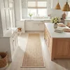 Image de SAFAVIEH Tapis en Fibres Naturelles Salon, Salle à Manger, Chambre à Coucher - Natural Fiber Collection, Tapis à Poil Court, Naturel et Beige, 76 X 305 cm