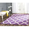 Image de SAFAVIEH Tapis géométrique pour Salon, Salle à manger, Chambre à coucher - Cambridge Collection, Tapis à poil court, Mauve et Ivoire, 152 X 244 cm