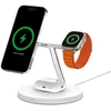 Image de Chargeur rapide sans fil 3-en-1 BoostCharge Pro MagSafe de Belkin - 15 Watts - Blanc