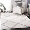Image de Safavieh Tapis Shag pour Salon, Salle à Manger, Chambre à Coucher - Parma Shag Collection, Tapis à Poil Court, Crème et Gris, 122 X 183 cm