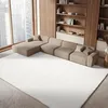 Image de SAFAVIEH Tapis Shag pour Salon, Salle à Manger, Chambre à Coucher - August Shag Collection, Tapis à Poil Court, Blanc, 183 X 274 cm