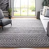 Image de Safavieh Tapis Boho pour Salon, Salle à Manger, Chambre à Coucher - Madison Collection, Tapis à Poil Court, Fusain et Ivoire, 91 X 152 cm