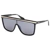 Image de MAX&Co. MO0099 Lunettes de Soleil Femme, Lunettes de Soleil Légères et Élégantes, Forme Lentille Carrée, Verres Fumés Miroités, Noir Brillant