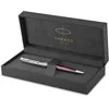 Image de Parker Sonnet Stylo Bille | Premium métal et rouge satiné avec finition chrome | Pointe moyenne avec recharge d'encre noire | Coffret cadeau