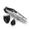 Image de Babyliss MEN Tondeuse Multi-usages 8 en 1 Titanium avec Tondeuse Nez et Rasoir de Finitions MT726E