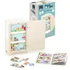 Image de VILAC - Pack it Right Frigo - Ingela P.Arrhenius - Jeux Créatifs - 1 frigo en Bois + 21 pièces magnétiques + 2 clayettes en Bois magnétiques - Jeux en Bois - Dès 5 Ans - 7640