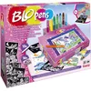 Image de Lansay BLOPENS - Super Centre d'Activités Féeriques - Atelier de Dessins et Coloriages Blopens pour Enfants dès 5 Ans - 13 Feutres À Souffler avec Pupitre & 16 Pochoirs & 16 Feuilles de Dessin