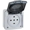 Image de LEGRAND - Prise Etanche de Puissance 20A avec Terre Plexo - Prise 2P+T Puissance Max 4600W - 4 Alvéoles - Pose en Saillie - Gris